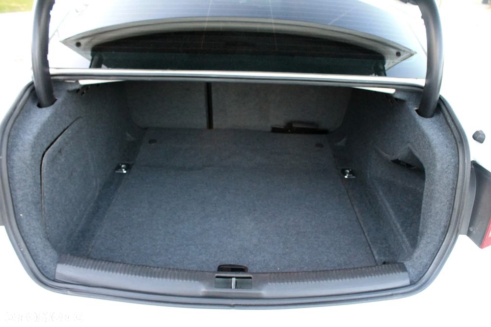 Audi A4 Limousine 1.8T - 17