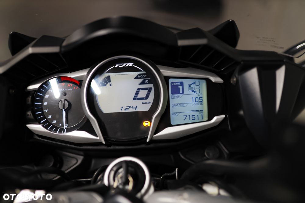Yamaha FJR - 12