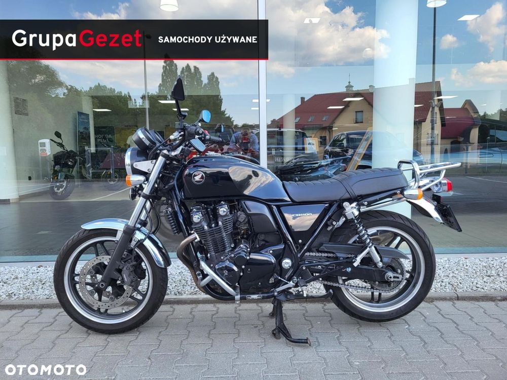 Honda CB - 2