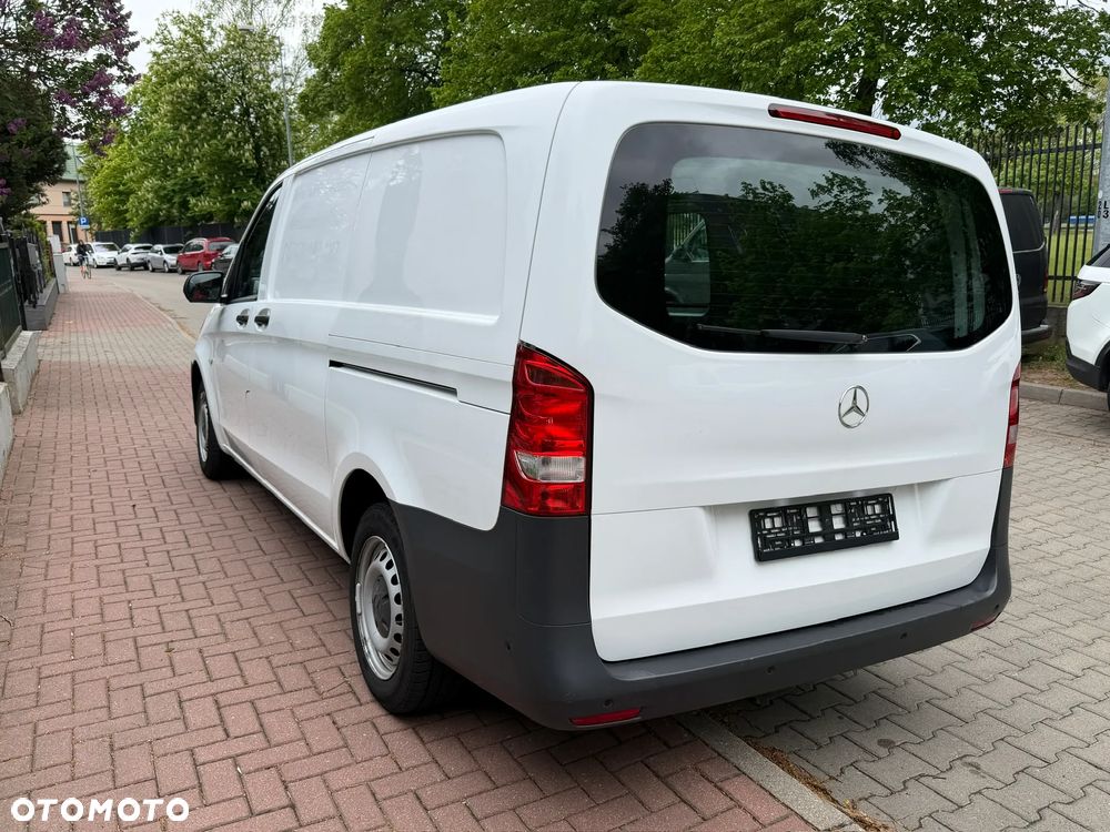 Mercedes-Benz Vito - 32