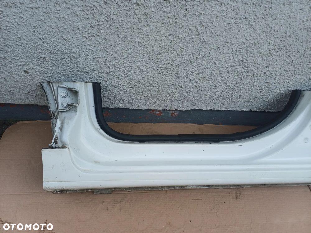 Berlingo Partner II 08-18 próg słupek lewy bok - 2