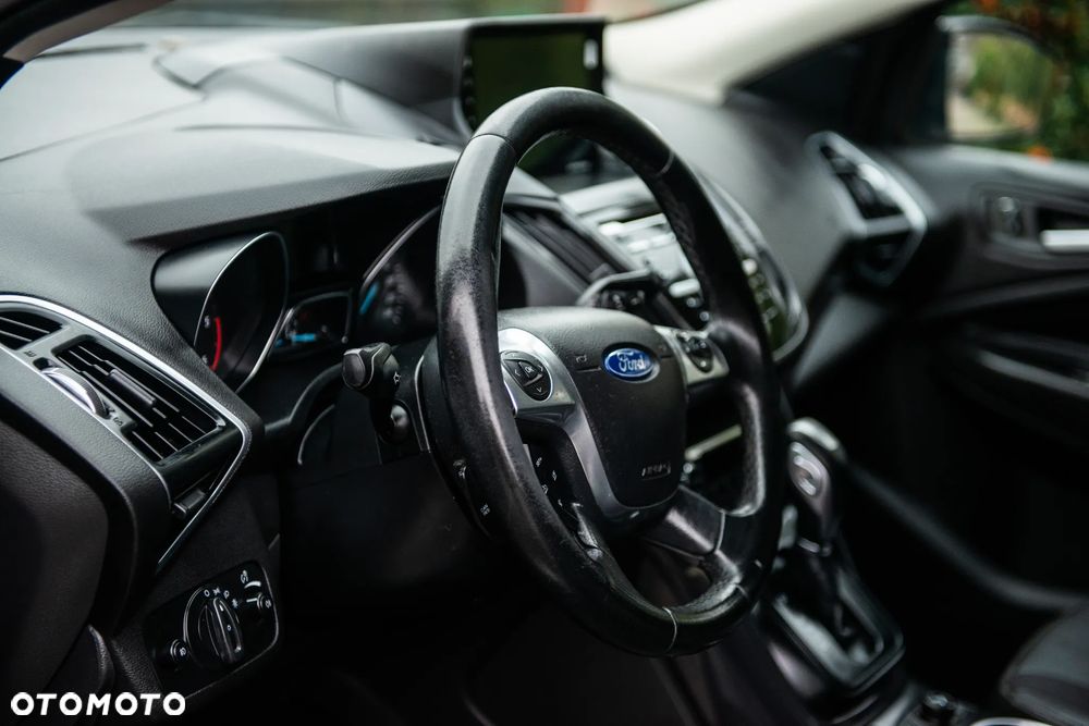 Ford Kuga 2.0 TDCi 4x4 Titanium - 21