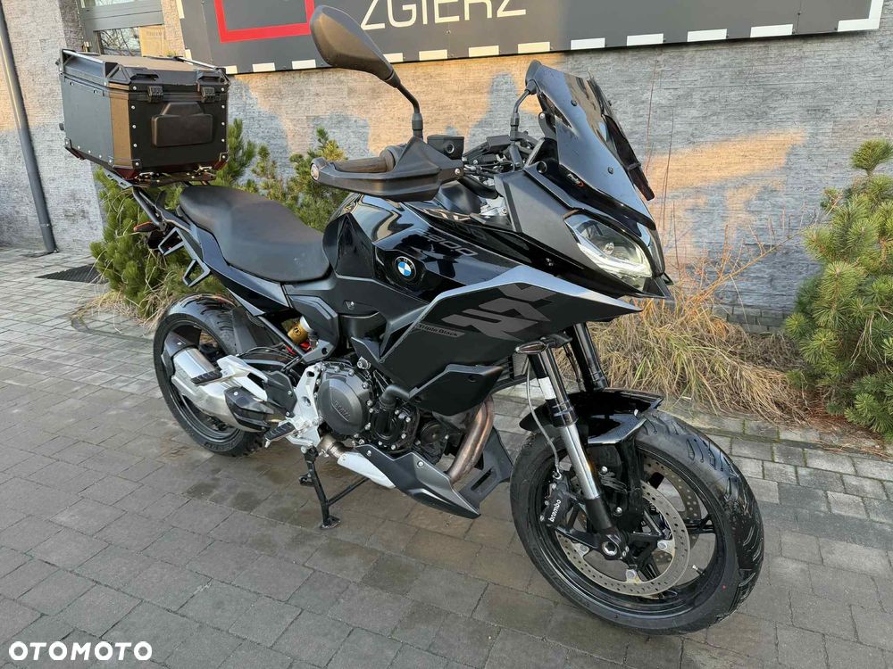 BMW XR - 1