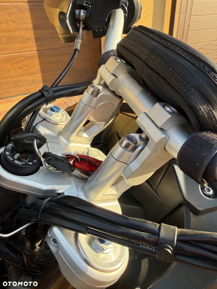 Triumph Tiger - 7