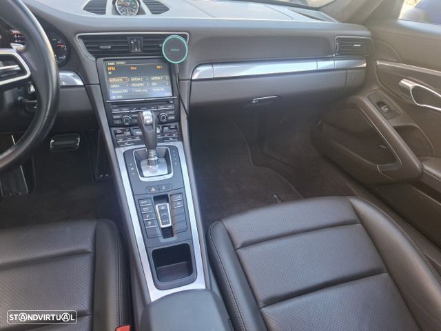 Porsche 911 Série F - 10
