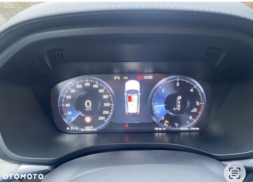 Volvo XC 60 D5 SCR AWD Inscription - 16