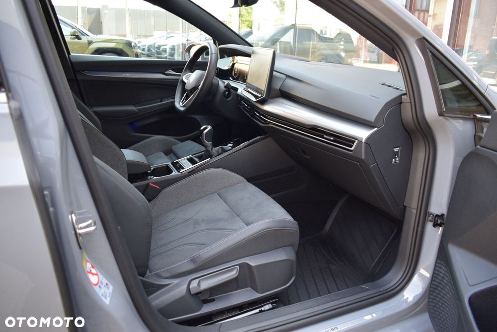 Volkswagen Golf - 13