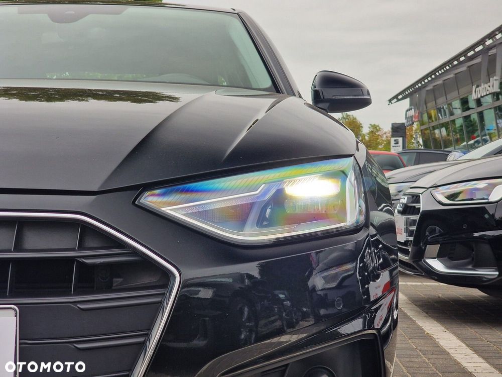 Audi A4 Limousine - 10