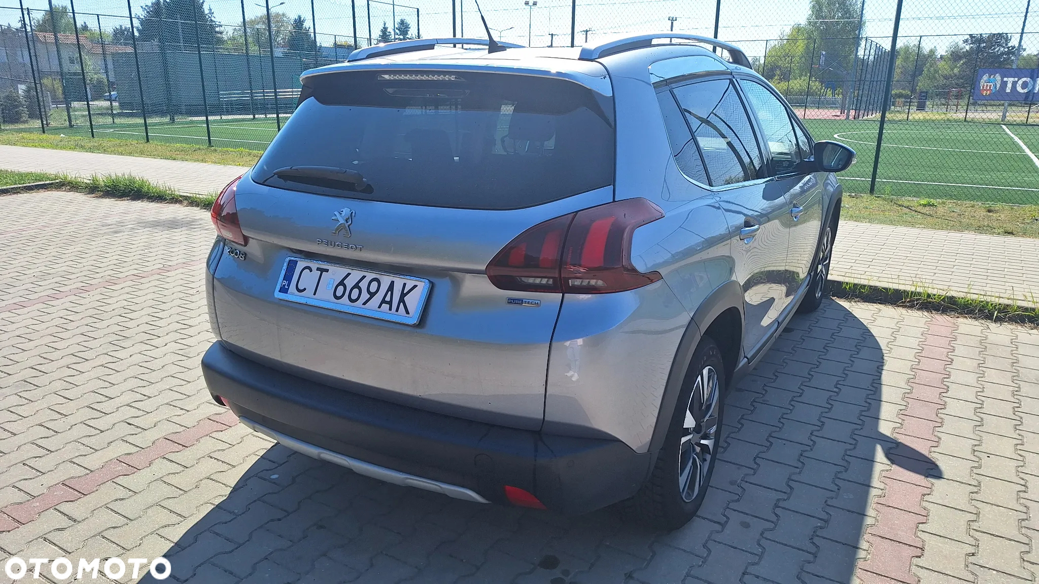 Peugeot 2008 - 4