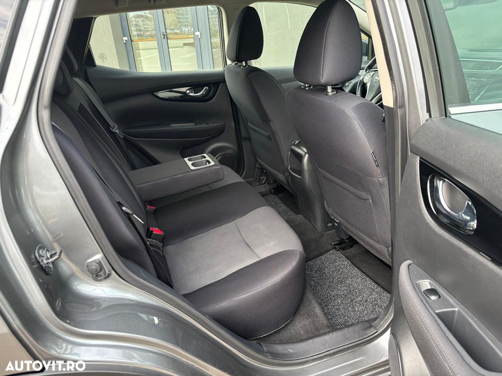 Nissan Qashqai 1.5 DCI TEKNA - 10