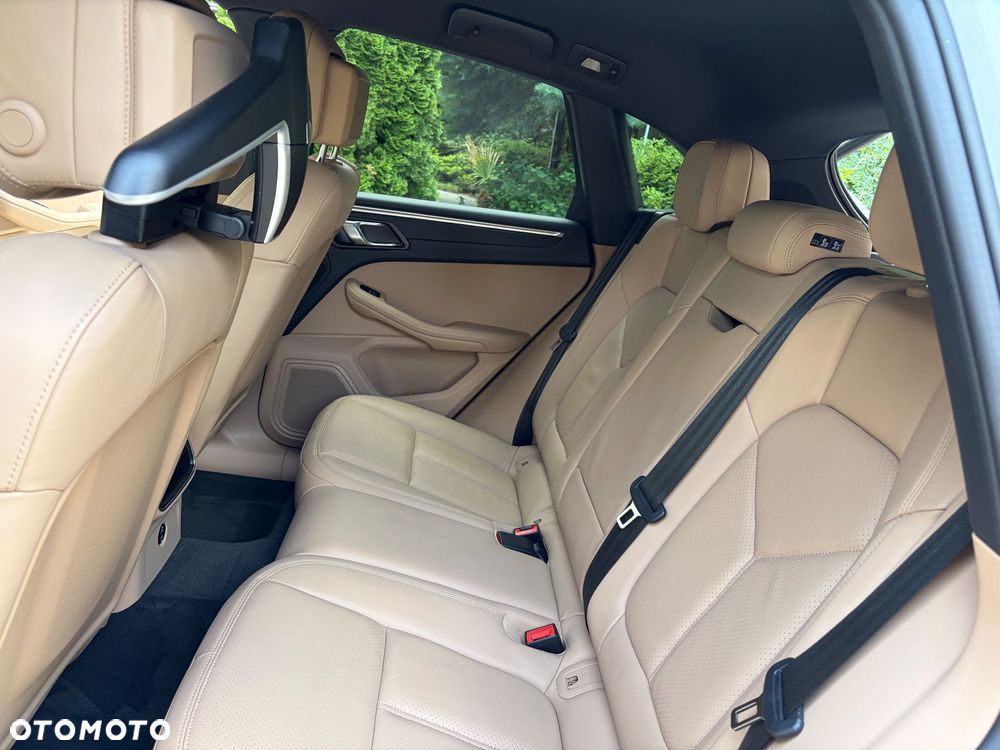 Porsche Macan - 19