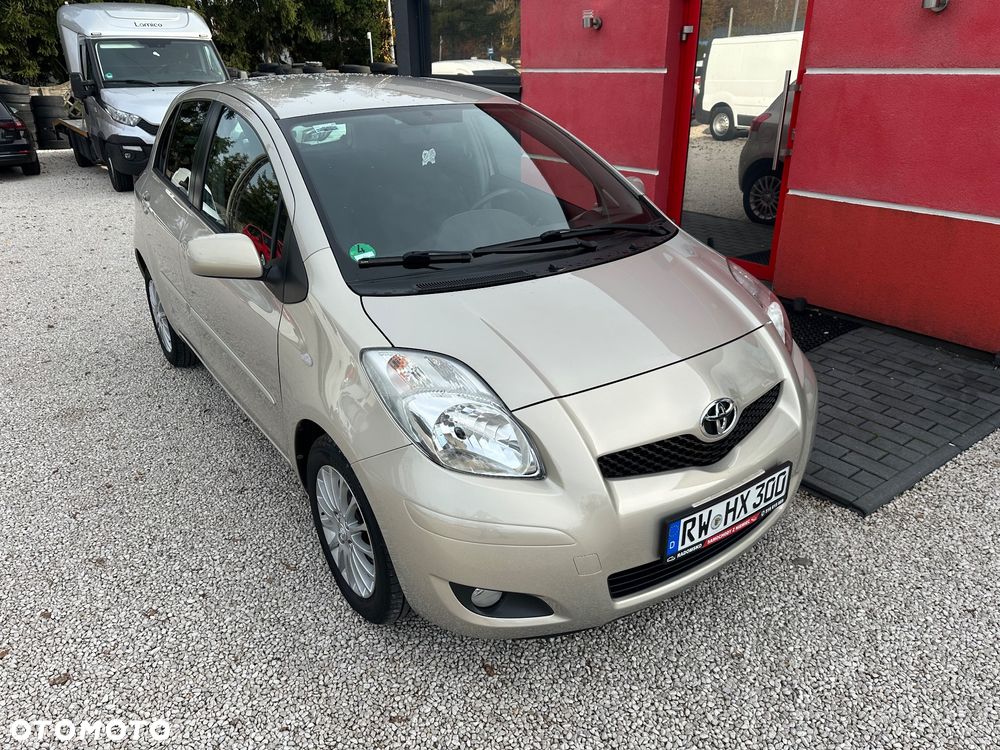 Toyota Yaris 1.33 VVT-i Sol - 1