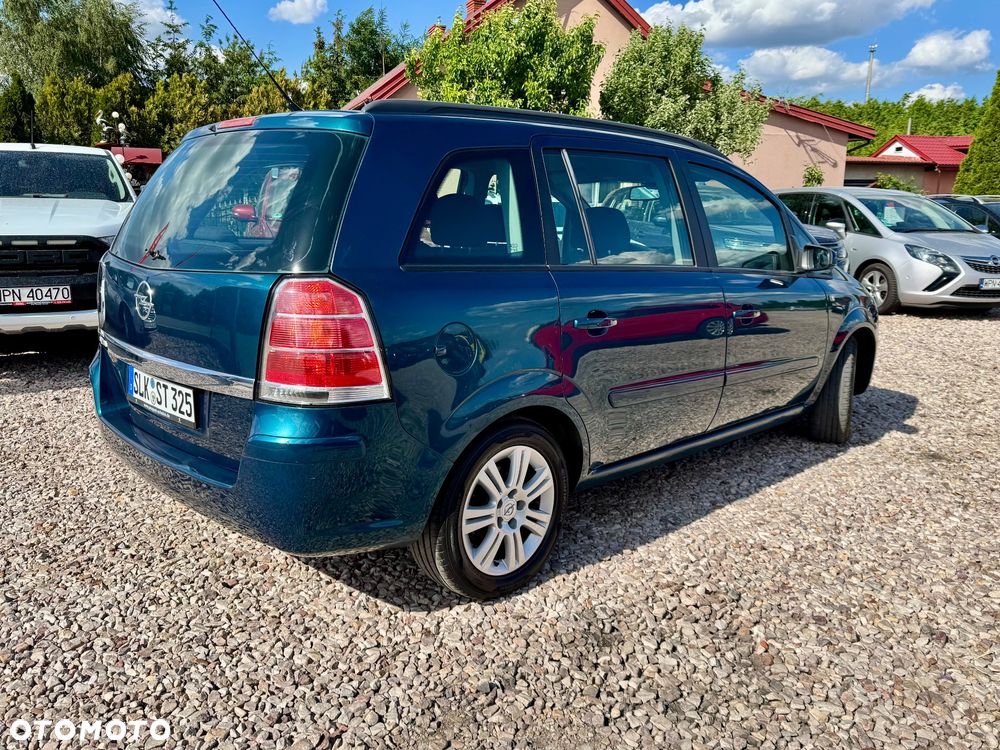 Opel Zafira - 2