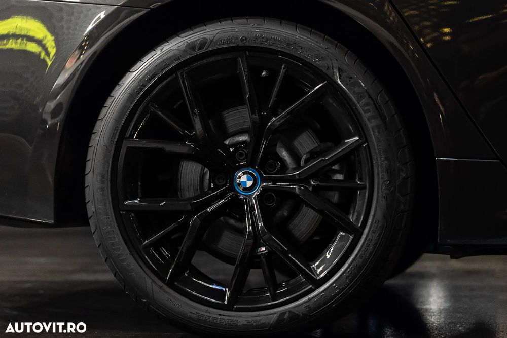 BMW Seria 5 530e xDrive Aut. - 10