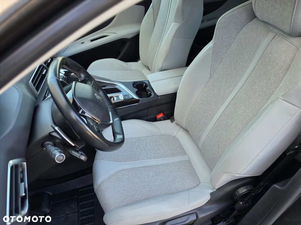 Peugeot 3008 BlueHDi 180 Stop & Start EAT8 Crossway - 27