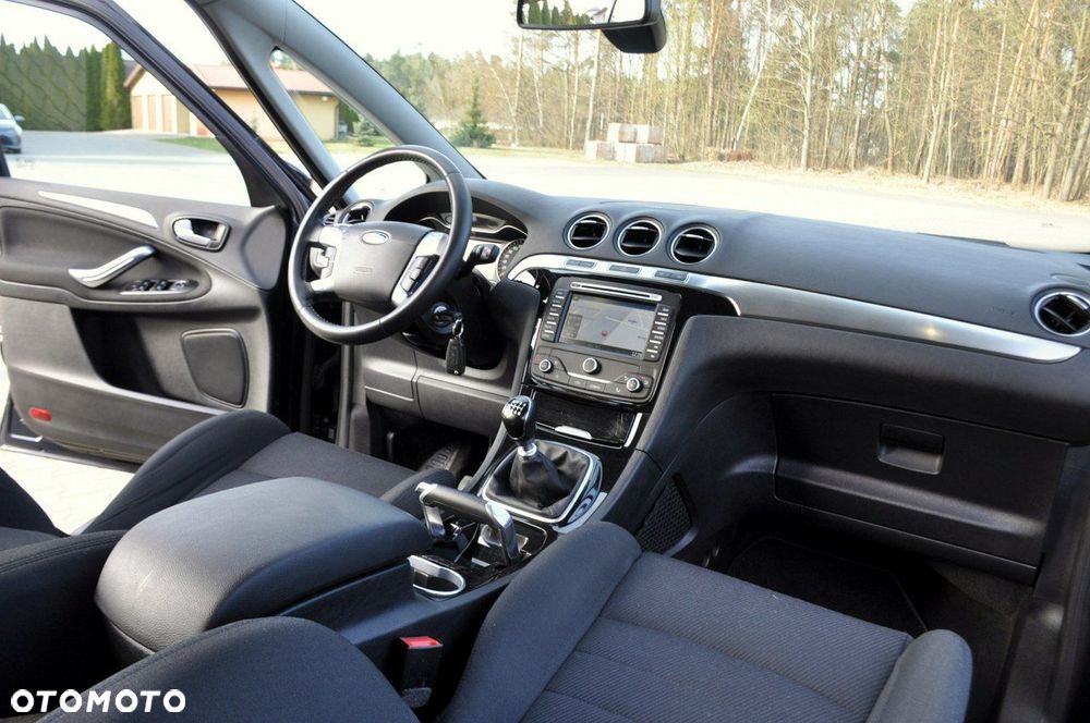 Ford S-Max - 24