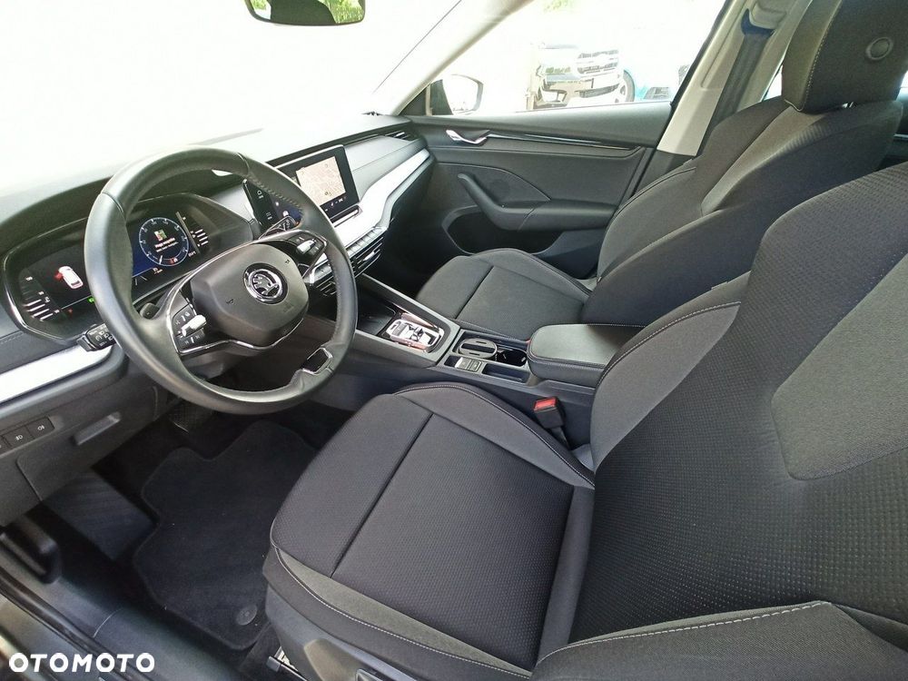 Skoda Octavia 2.0 TDI Business DSG - 7