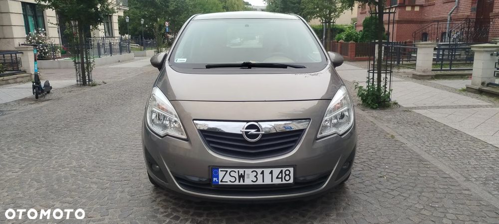 Opel Meriva - 9