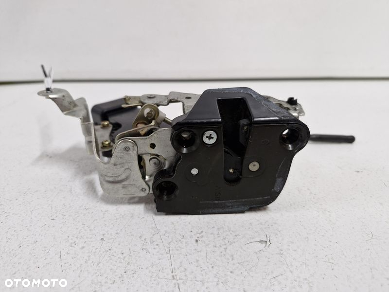 SUZUKI GRAND VITARA I 1 ZAMEK KLAPY BAGAŻNIKA TYŁ TYLNY 4 PIN - 4