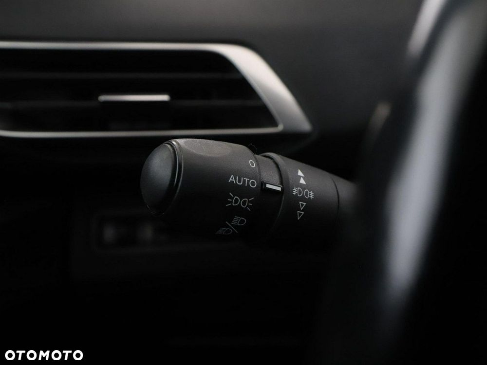 Peugeot 5008 BlueHDI 130 EAT8 Active Business-Paket - 34