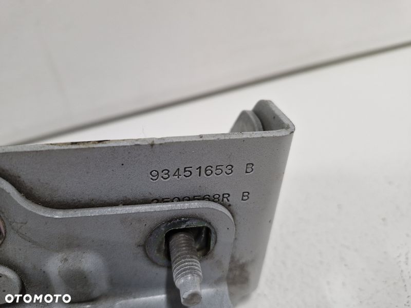 renault trafic iii 3 vivaro b zawias maski prawy siłownik 654004002r - 5