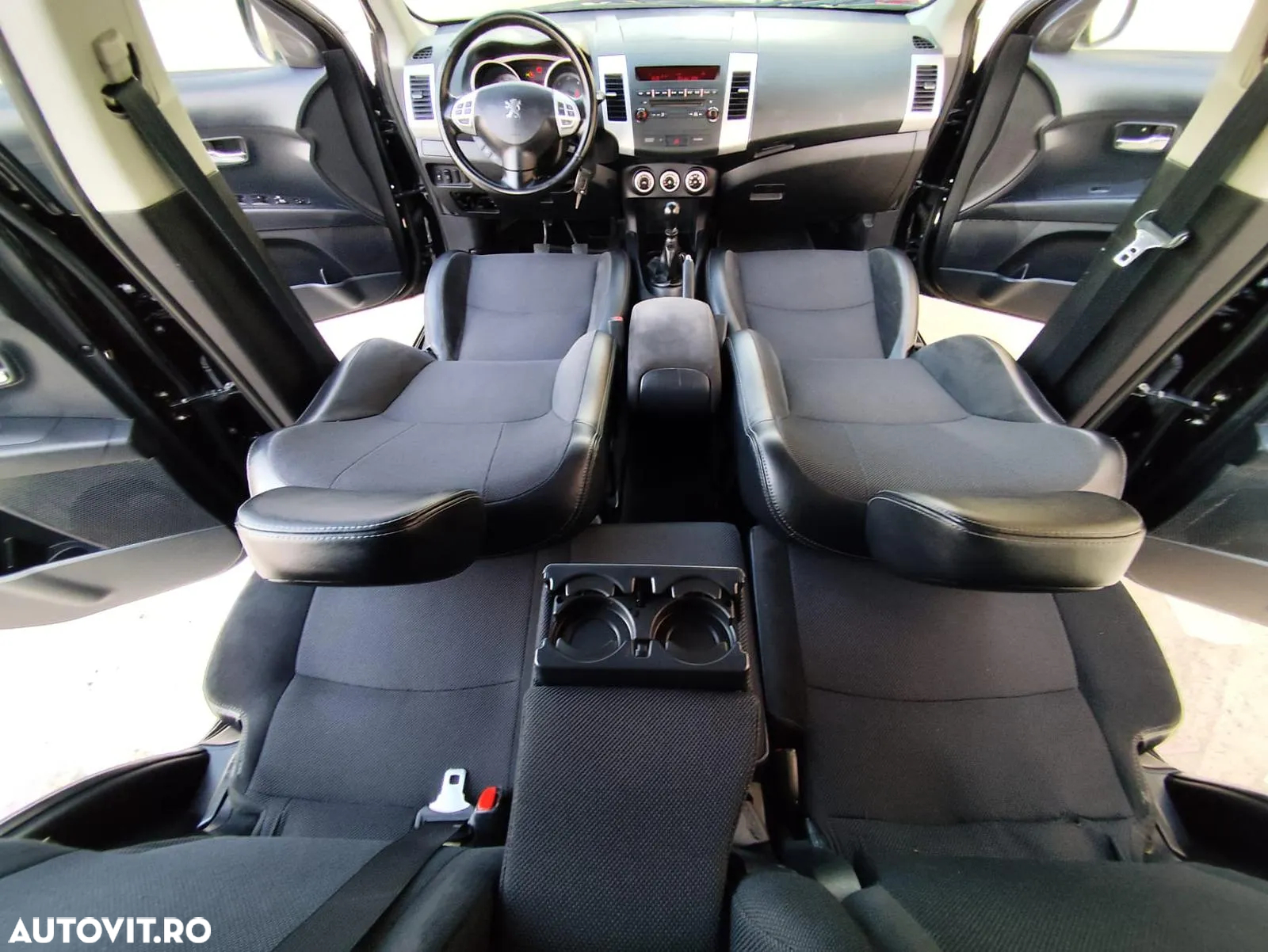 Peugeot 4007 - 6