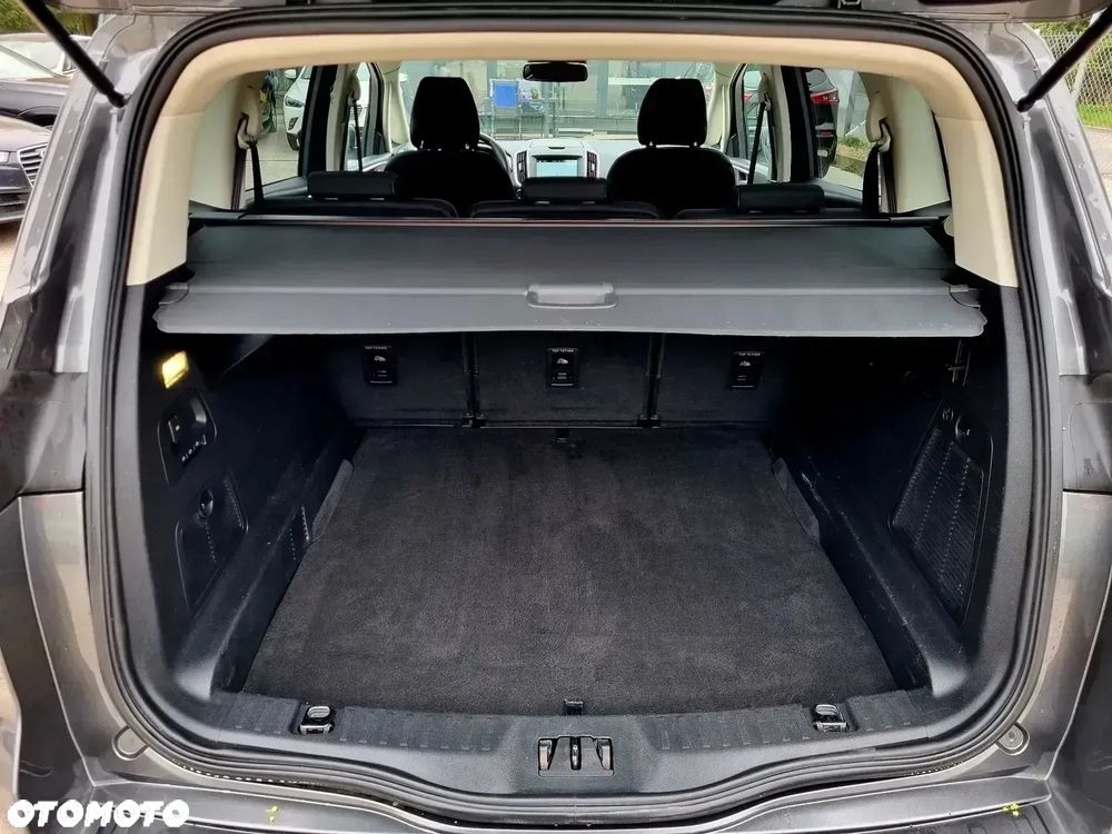 Ford S-Max 2.0 TDCi Titanium PowerShift - 13