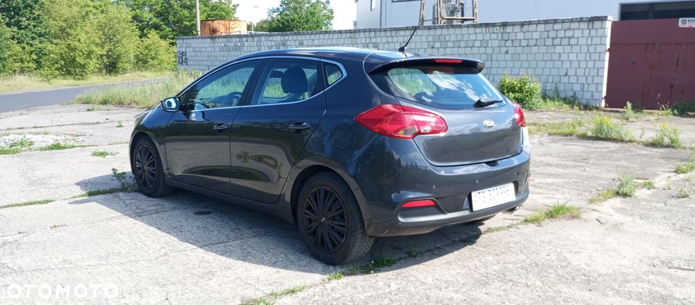Kia Ceed 1.6 GDI Dream-Team Edition - 9