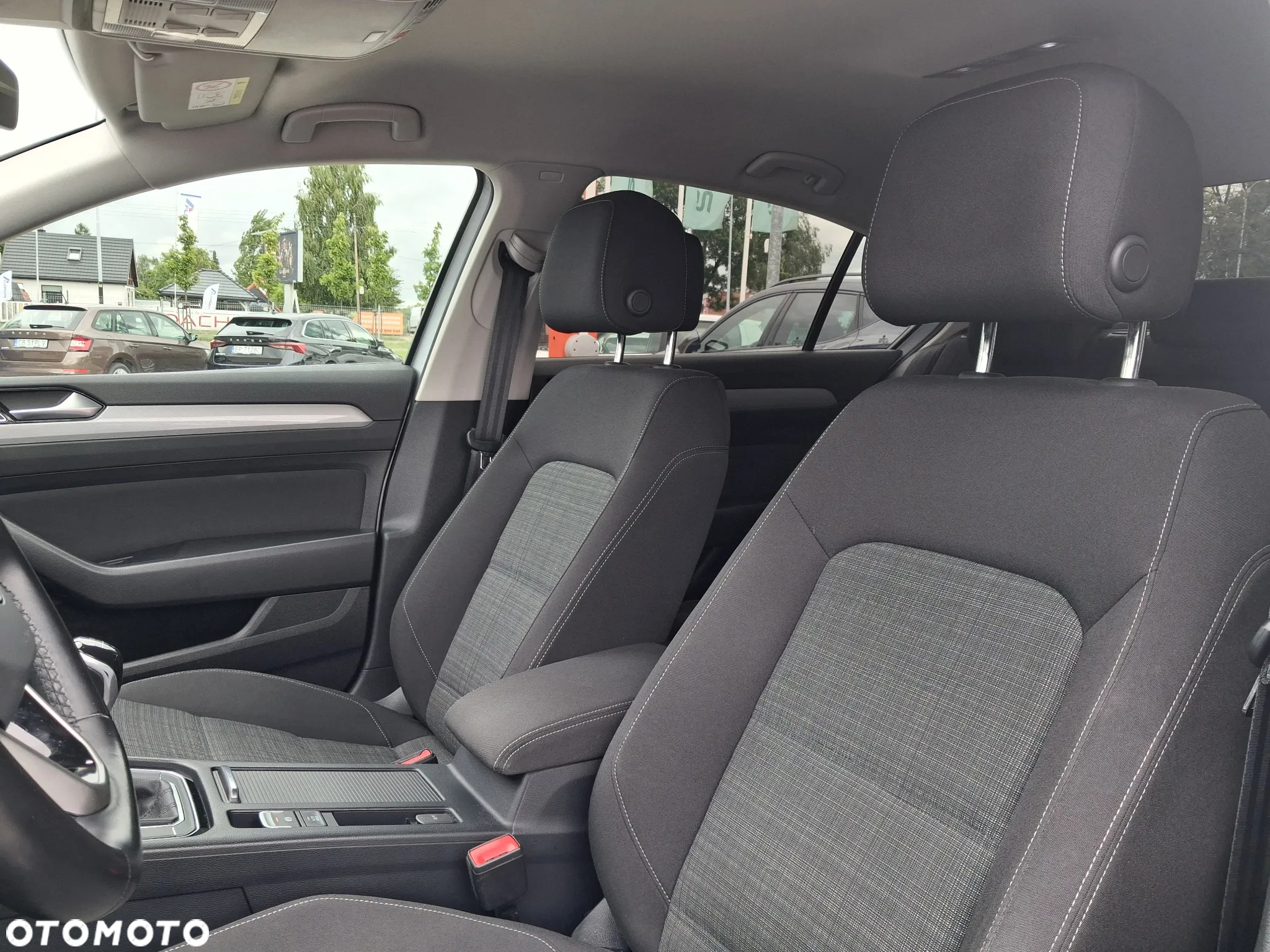 Volkswagen Passat 1.5 TSI EVO Business - 14