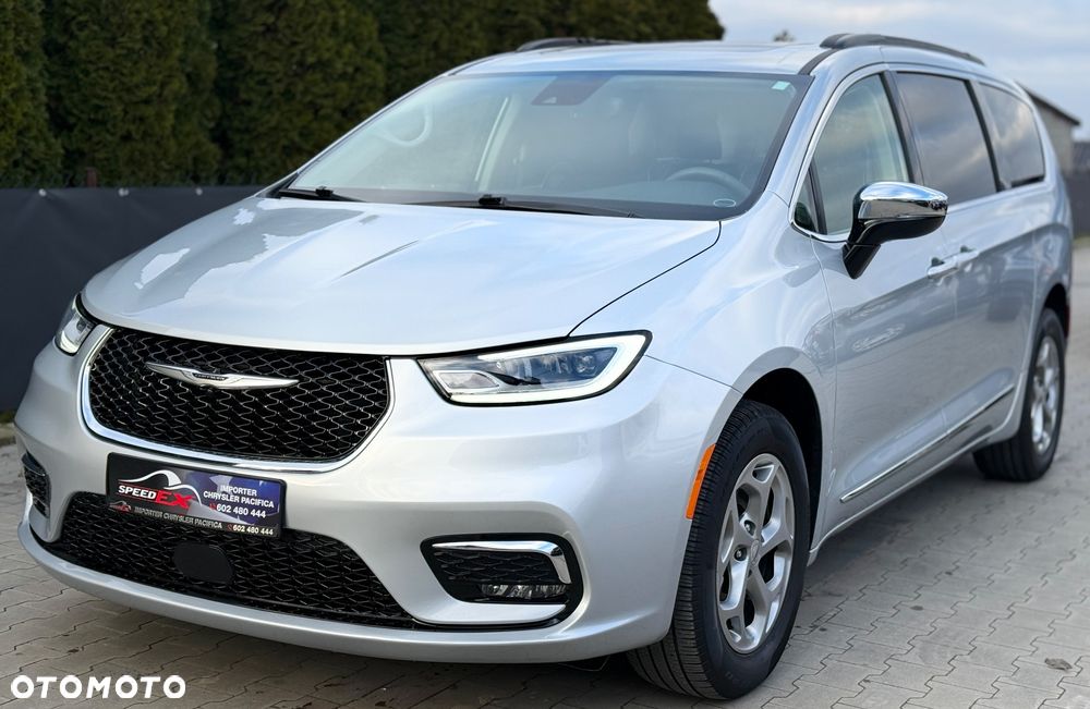 Chrysler Pacifica - 2