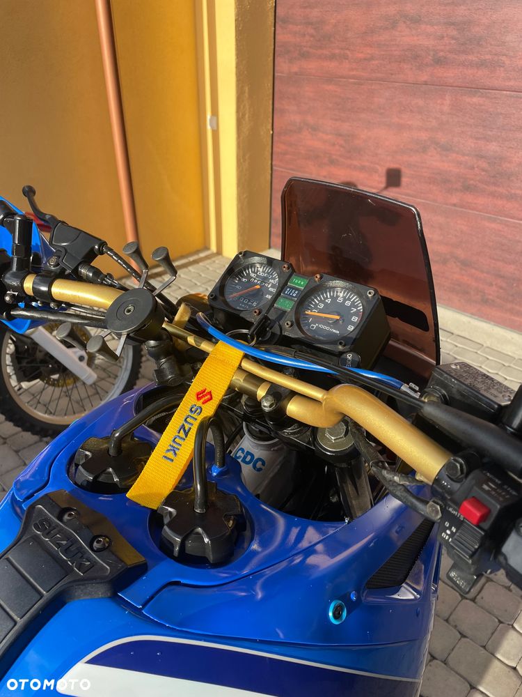 Suzuki DR - 17