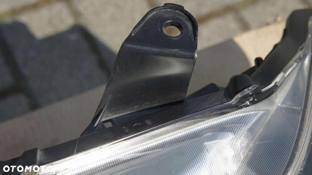 PRZEDNIA LEWA LAMPA TOYOTA TACOMA N300 - 6