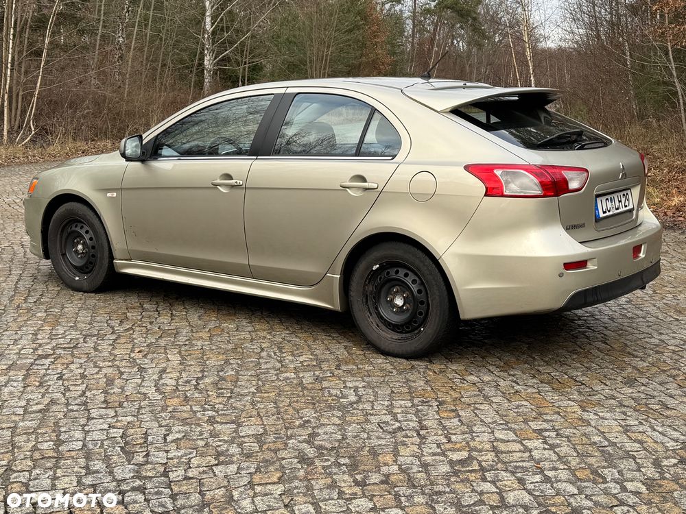 Mitsubishi Lancer 1.8 Invite - 9