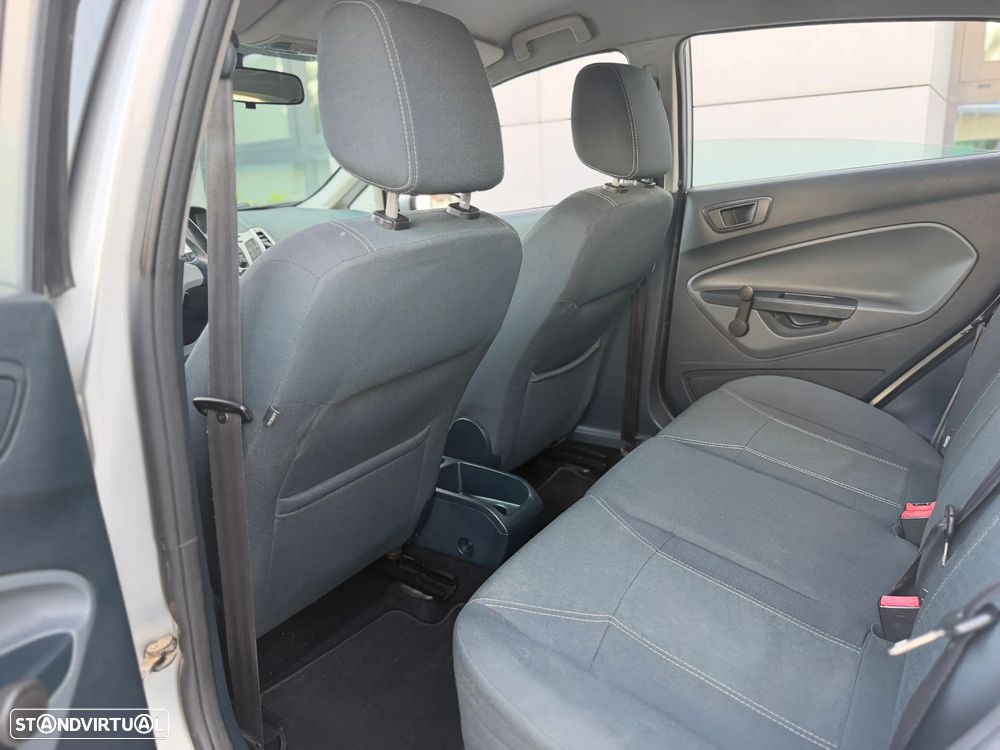 Ford Fiesta 1.25 Titanium - 26