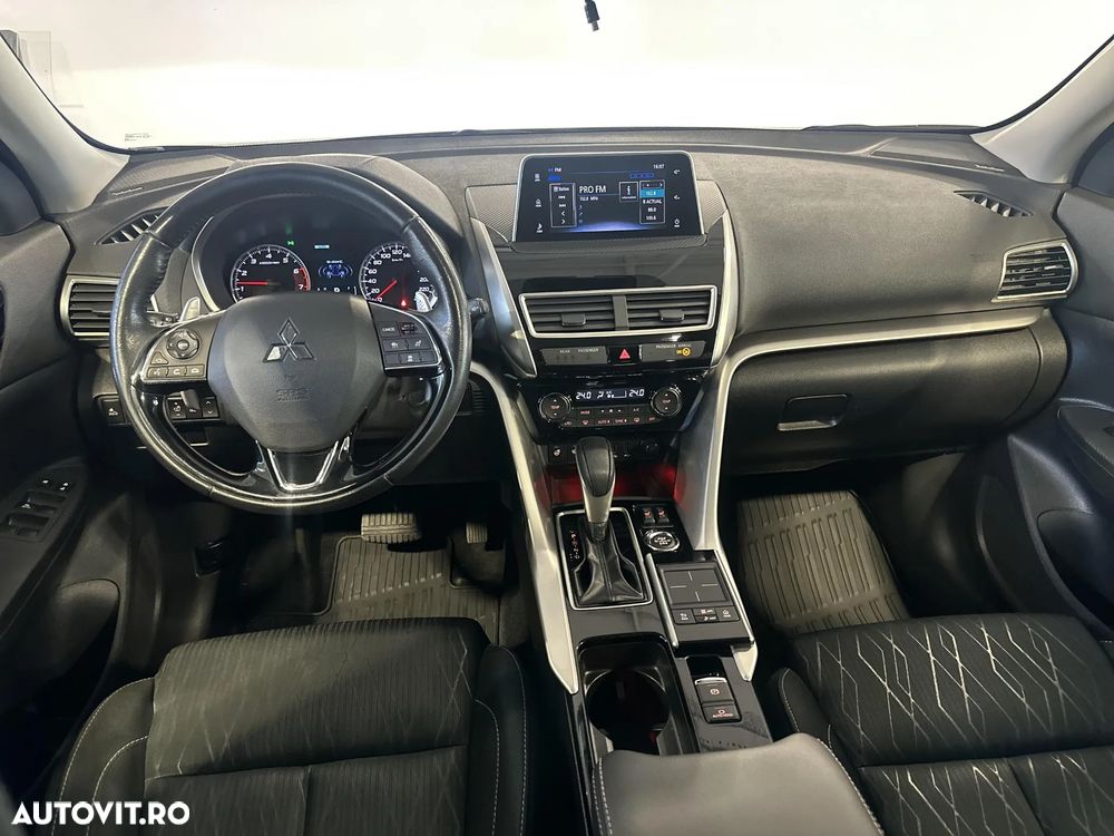 Mitsubishi Eclipse-Cross - 9