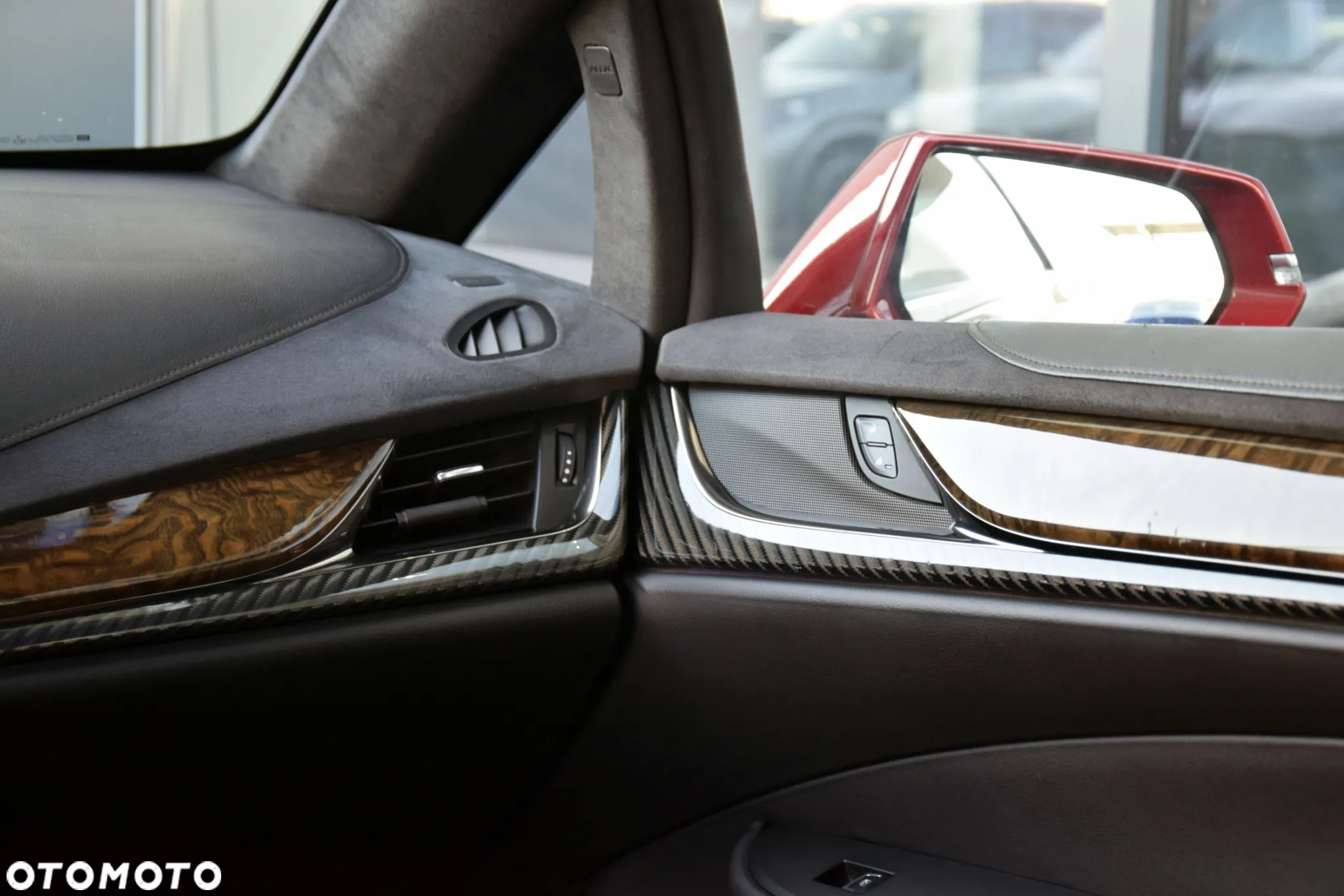 Cadillac ELR - 19