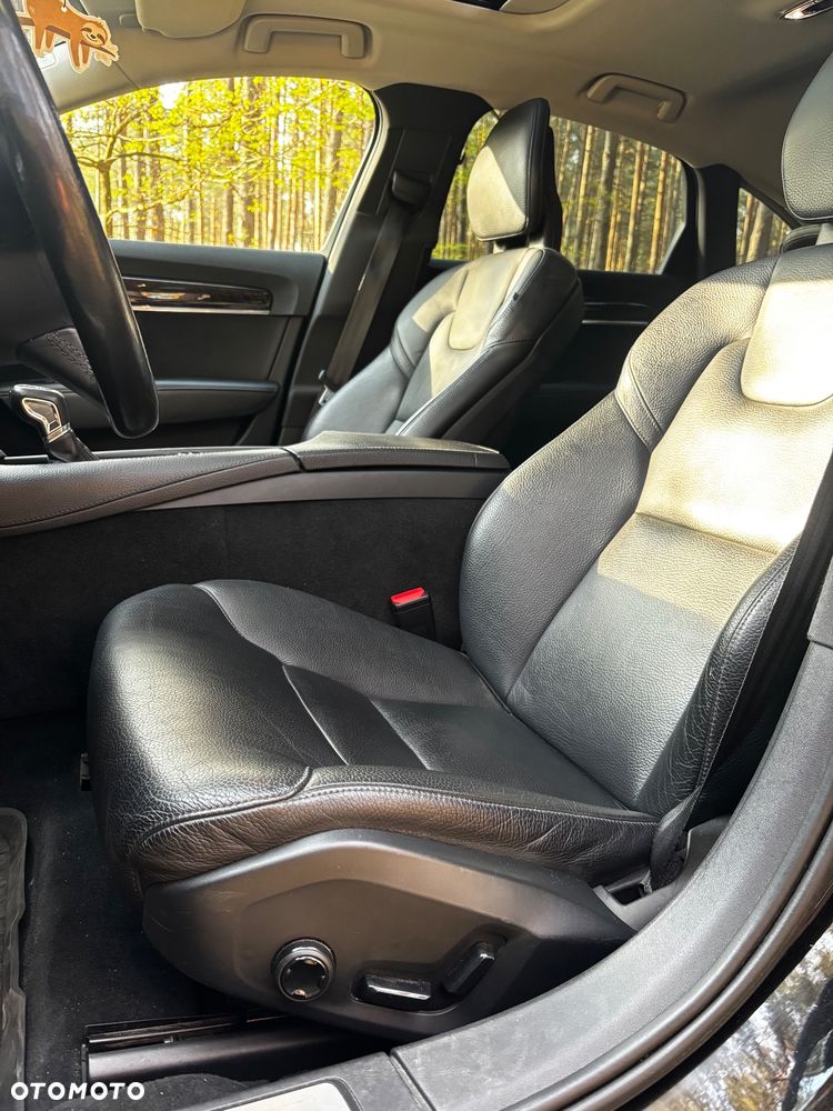 Volvo S90 - 12