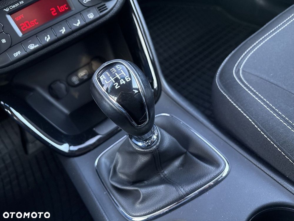 Kia Ceed 1.6 GDI L Business Line - 18