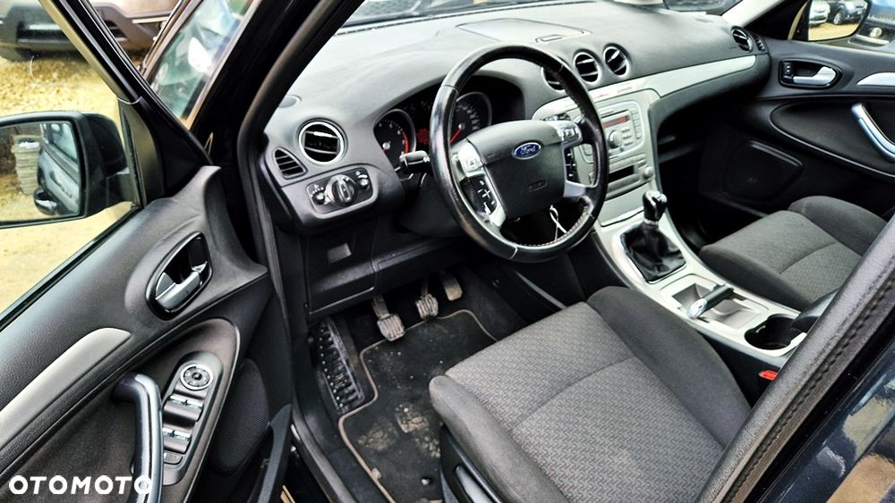 Ford S-Max 2.0 Titanium - 31