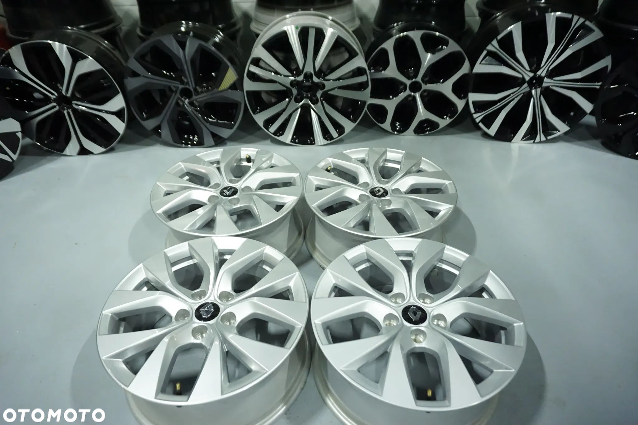 Felgi Aluminiowe  17 DACIA DUSTER RENAULT CAPTUR II ARCANA KADJAR KOLEOS LAGUNA III SCENIC MEGANE ORYGINAŁ ET35 - 1
