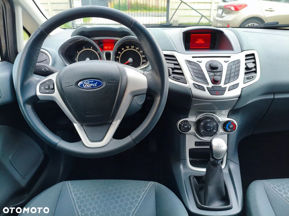 Ford Fiesta 1.4 Titanium EU5 - 13
