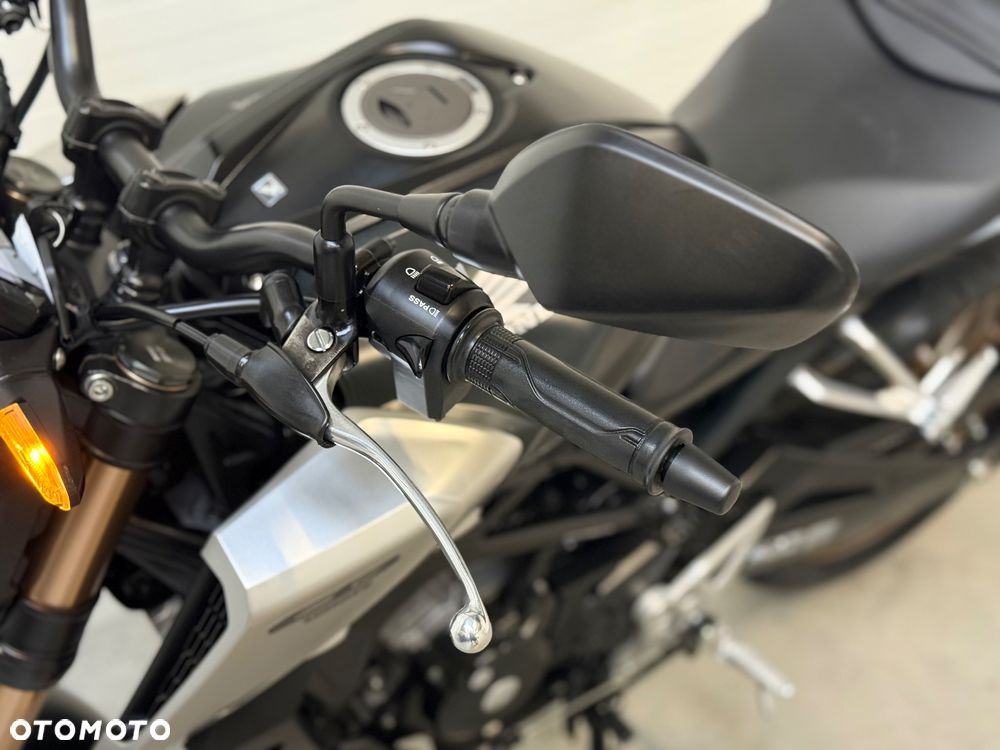 Honda CB - 26