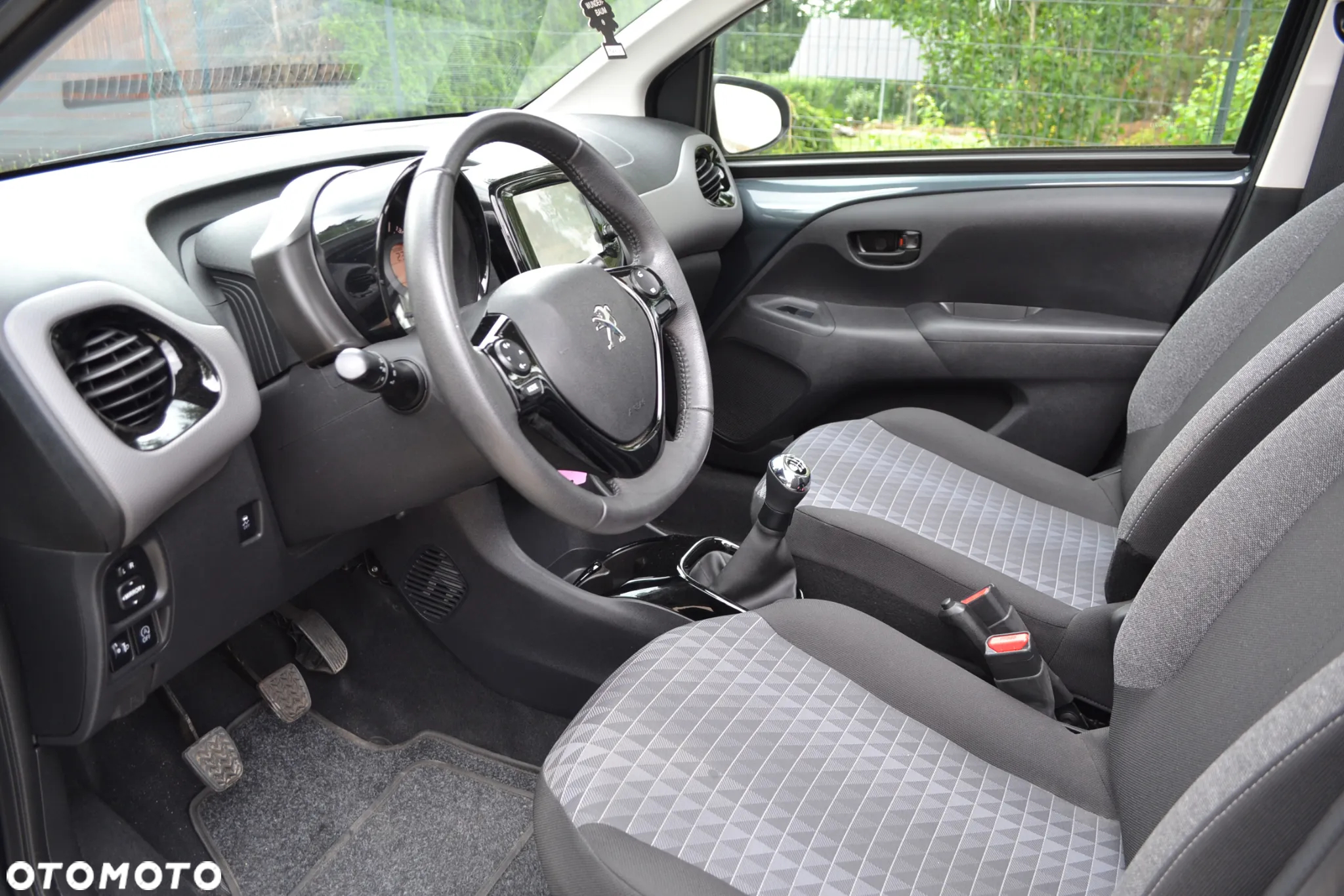 Peugeot 108 - 13