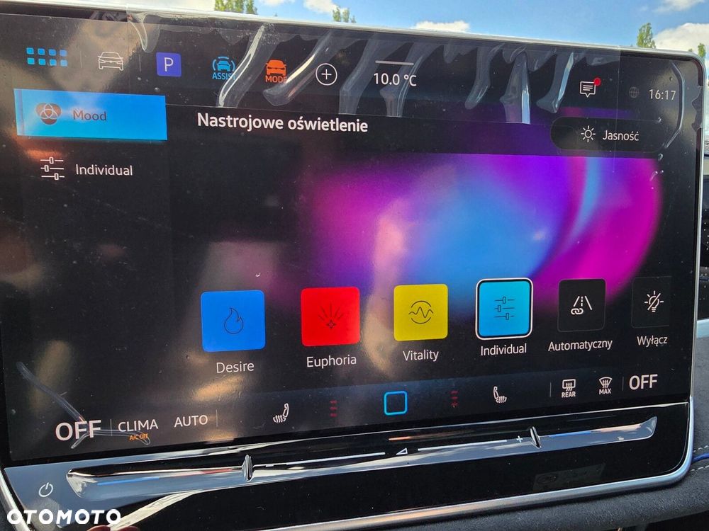 Volkswagen Passat 2.0 TDI SCR R-Line Plus DSG - 20