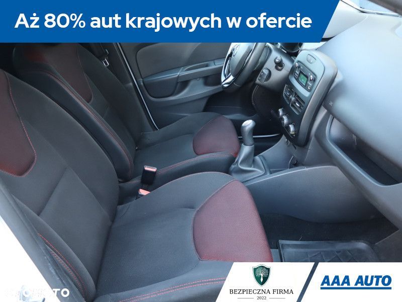 Renault Clio - 11