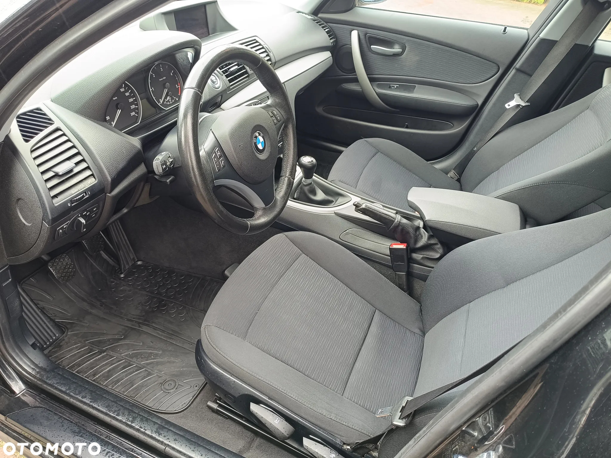 BMW Seria 1 118d Sport Line - 26