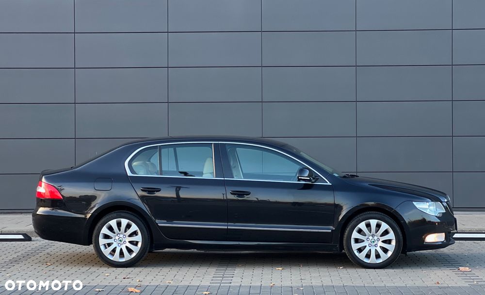 Skoda Superb 2.0 TDI 4x4 Elegance DSG - 11