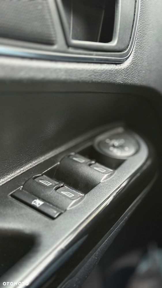 Ford B-MAX 1.6 TDCi SYNC Edition - 21