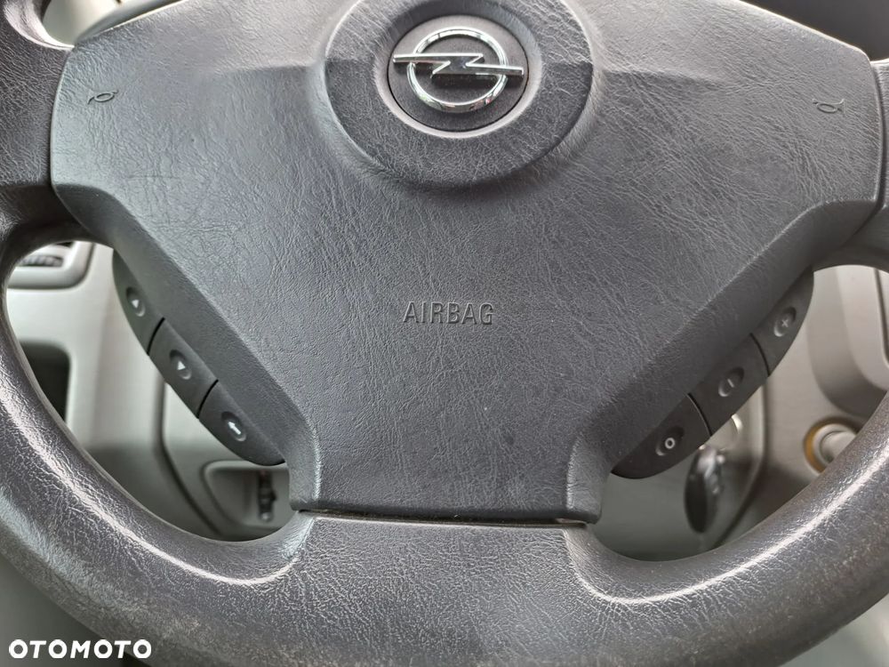 Opel Vivaro - 20