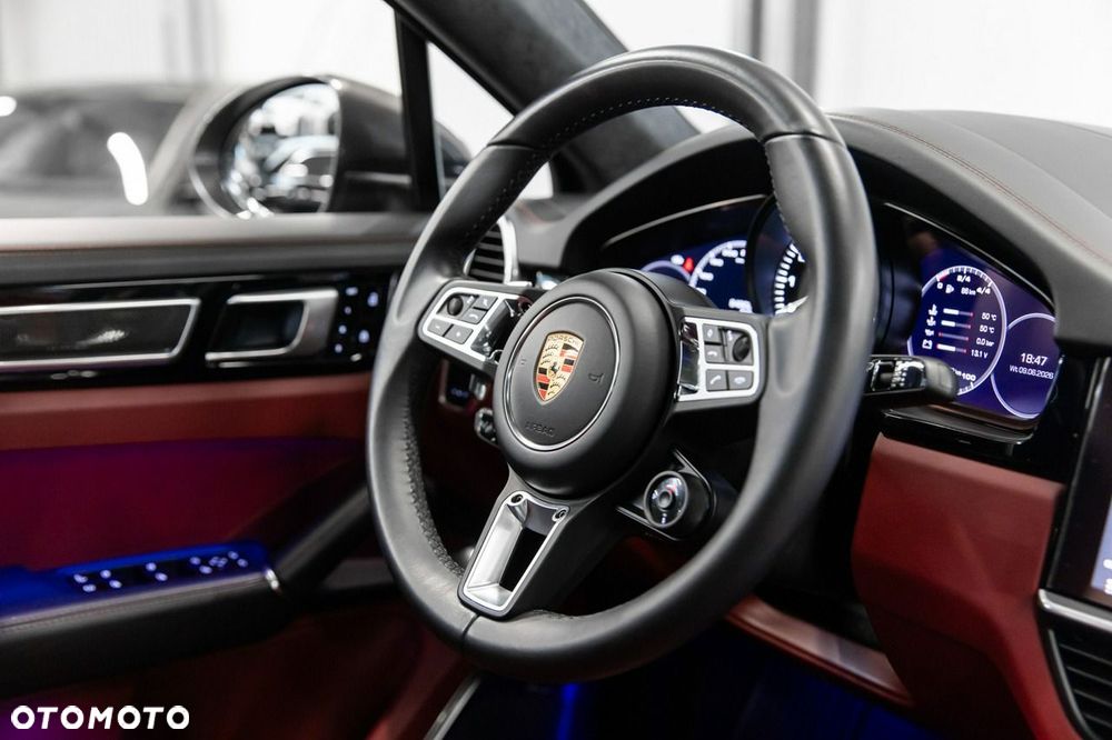Porsche Cayenne - 31